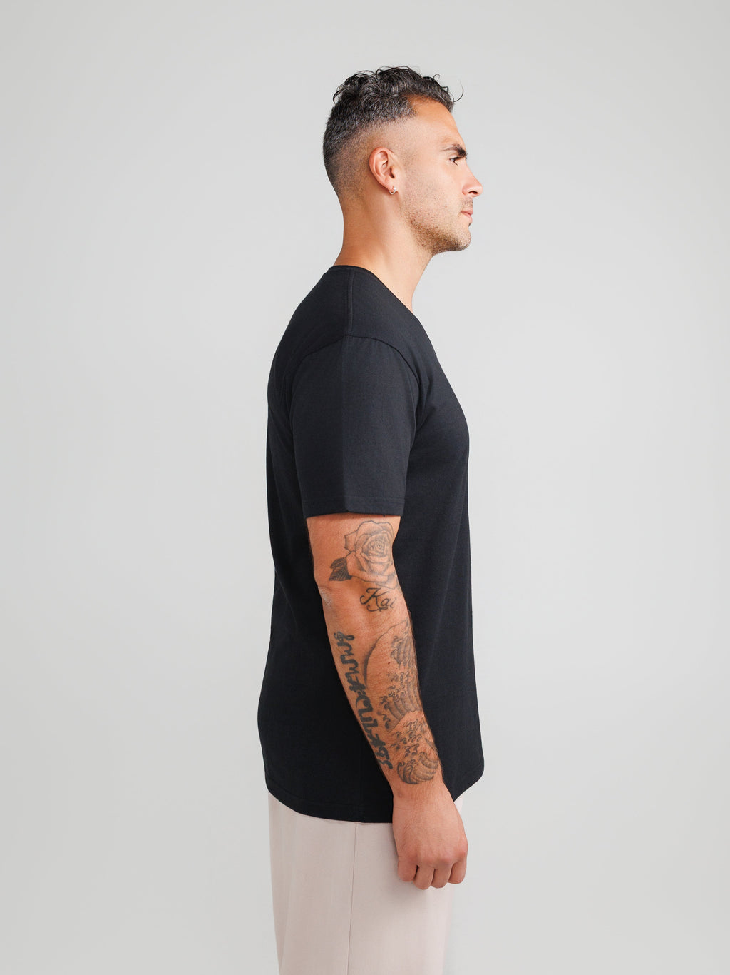 Black V-neck 12-pack